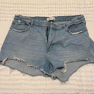 Abercrombie Mom Short